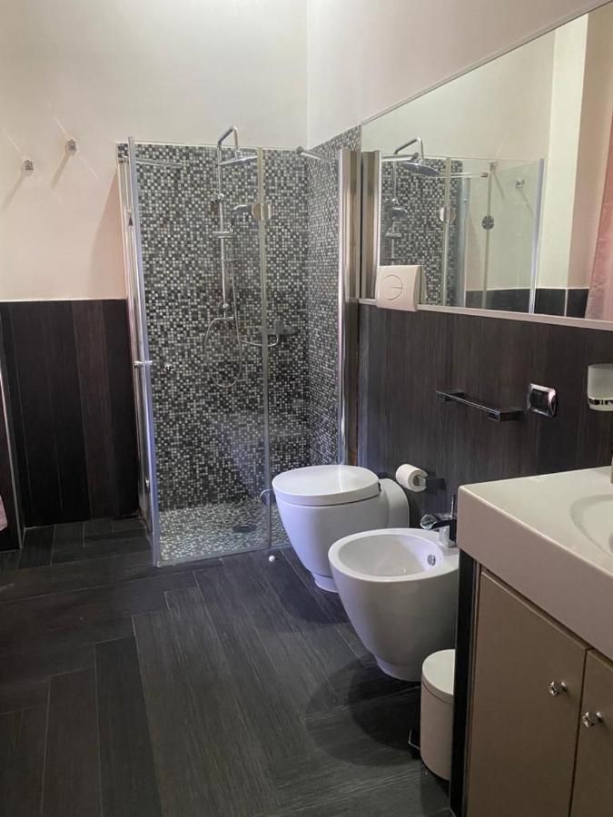 Casa Vacanza Pucchiell Appartement Napels Buitenkant foto