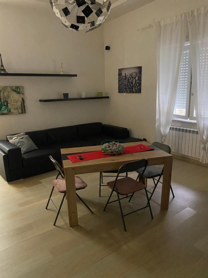 Casa Vacanza Pucchiell Appartement Napels Buitenkant foto
