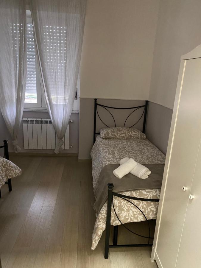 Casa Vacanza Pucchiell Appartement Napels Buitenkant foto